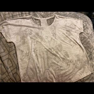 Women’s open back workout top